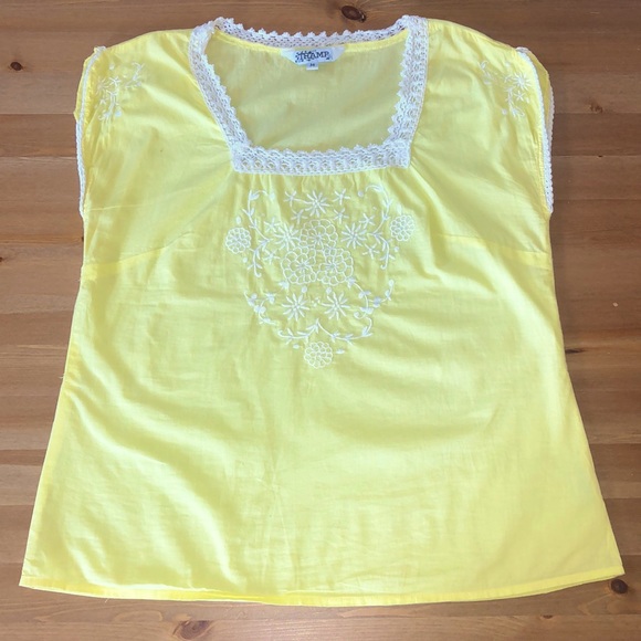 Tramp Tops - Tramp Bohemian Lace Trim Tee Size M